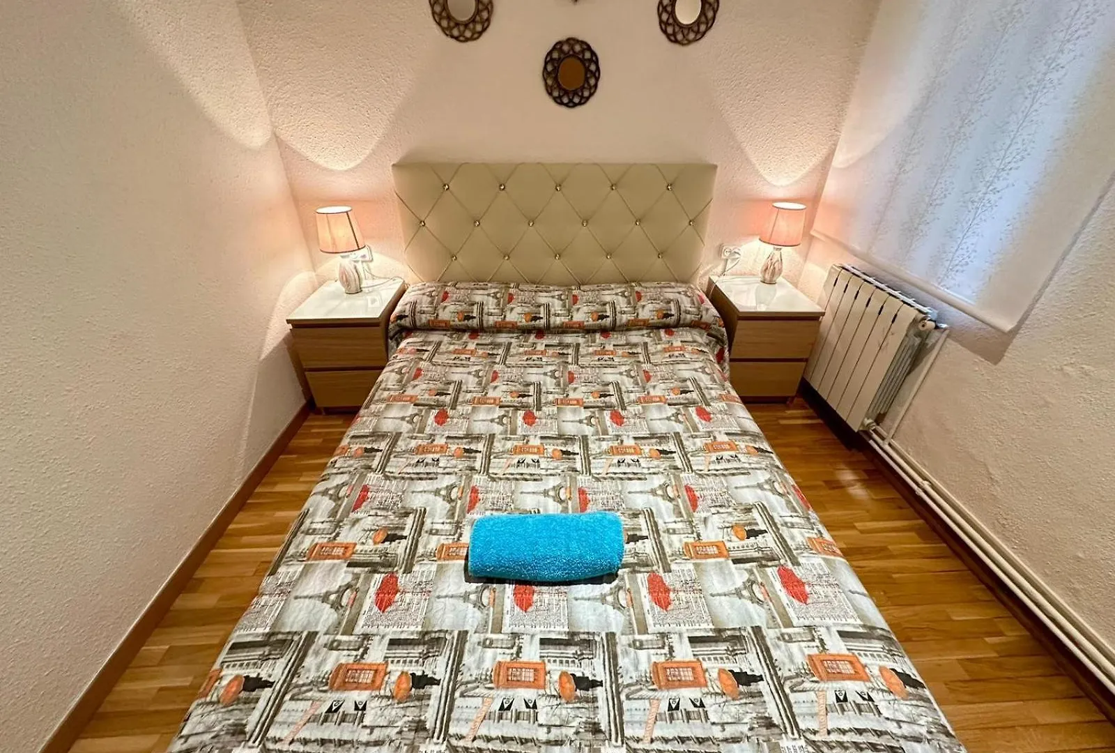 ברצלונה Rooms Aragon לינה וארוחת בוקר