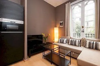 לינה וארוחת בוקר ברצלונה Rooms Aragon