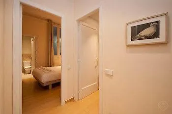 ברצלונה Rooms Aragon 0*,
