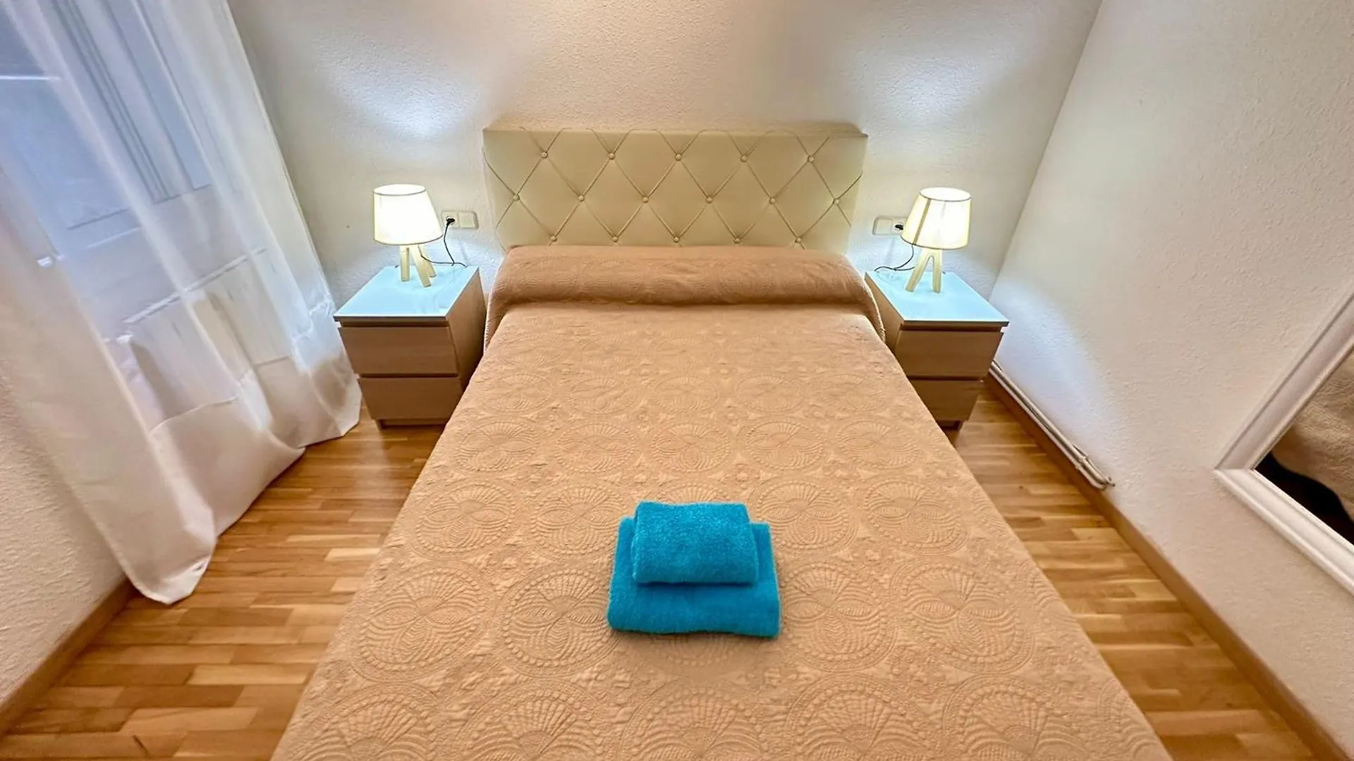 לינה וארוחת בוקר ברצלונה Rooms Aragon ספרד
