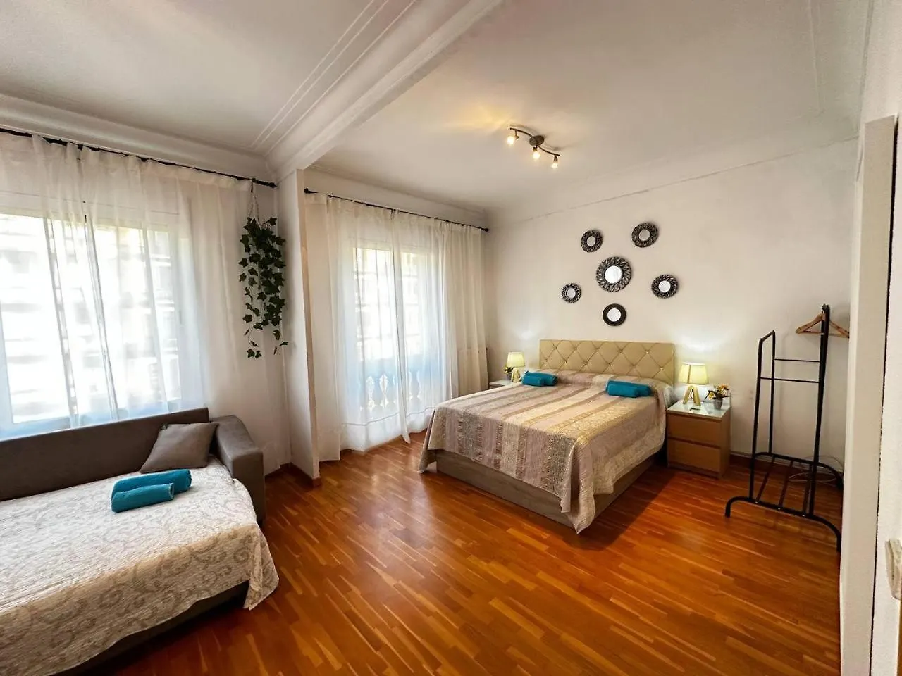 Rooms Aragon location